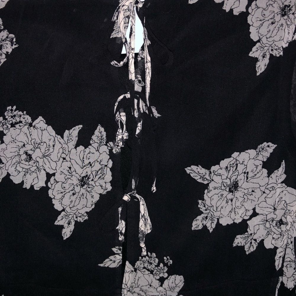 Black Floral Print Long Sleeve Dress - Picture 8 of 11